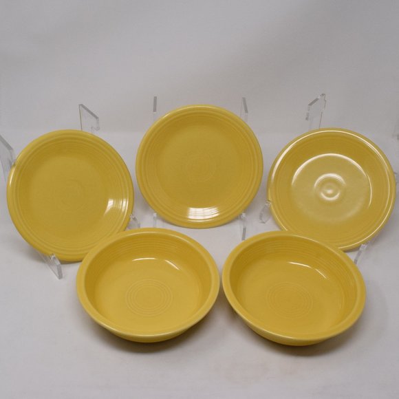Homer Laughlin Fiestaware Yellow Bowl Plate Set of 5 Cottagecore Classic USA Eat - Picture 2 of 7